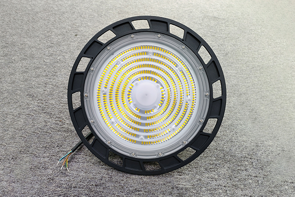 How to chosse a high quality lamp lens for your UFO high-power LED lights?